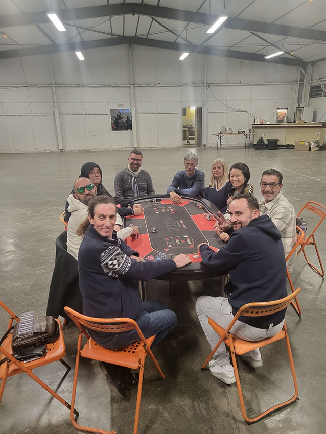 Joueurs du club de Poker.